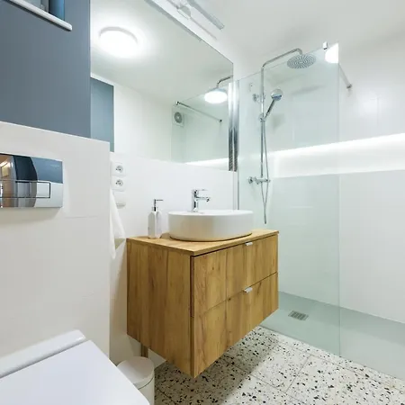 Prime Grey And Blue Appartement *